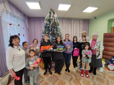 Поделиться радостью праздника