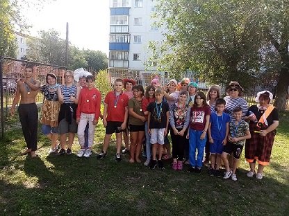 В центре «Искорка» прошел «Комический футбол»