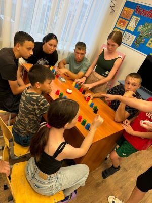 Когда на улице пасмурная погода и льет дождь, самое время для настольных игр.